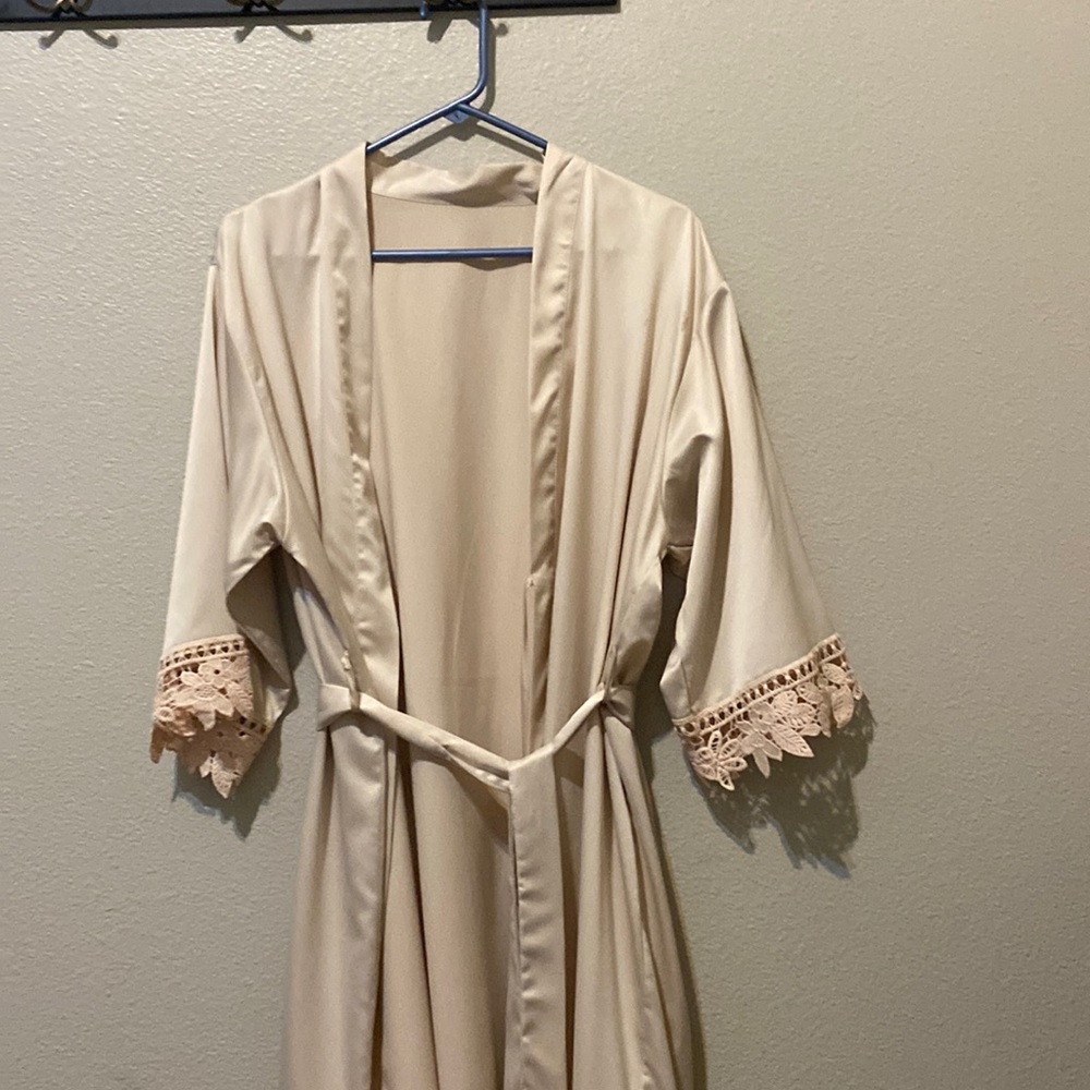 Blush robe
